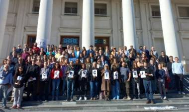 “1000 cartas en apoyo a la ciencia argentina”