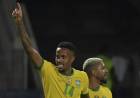 Brasil juega ante Chile por un lugar en semifinales