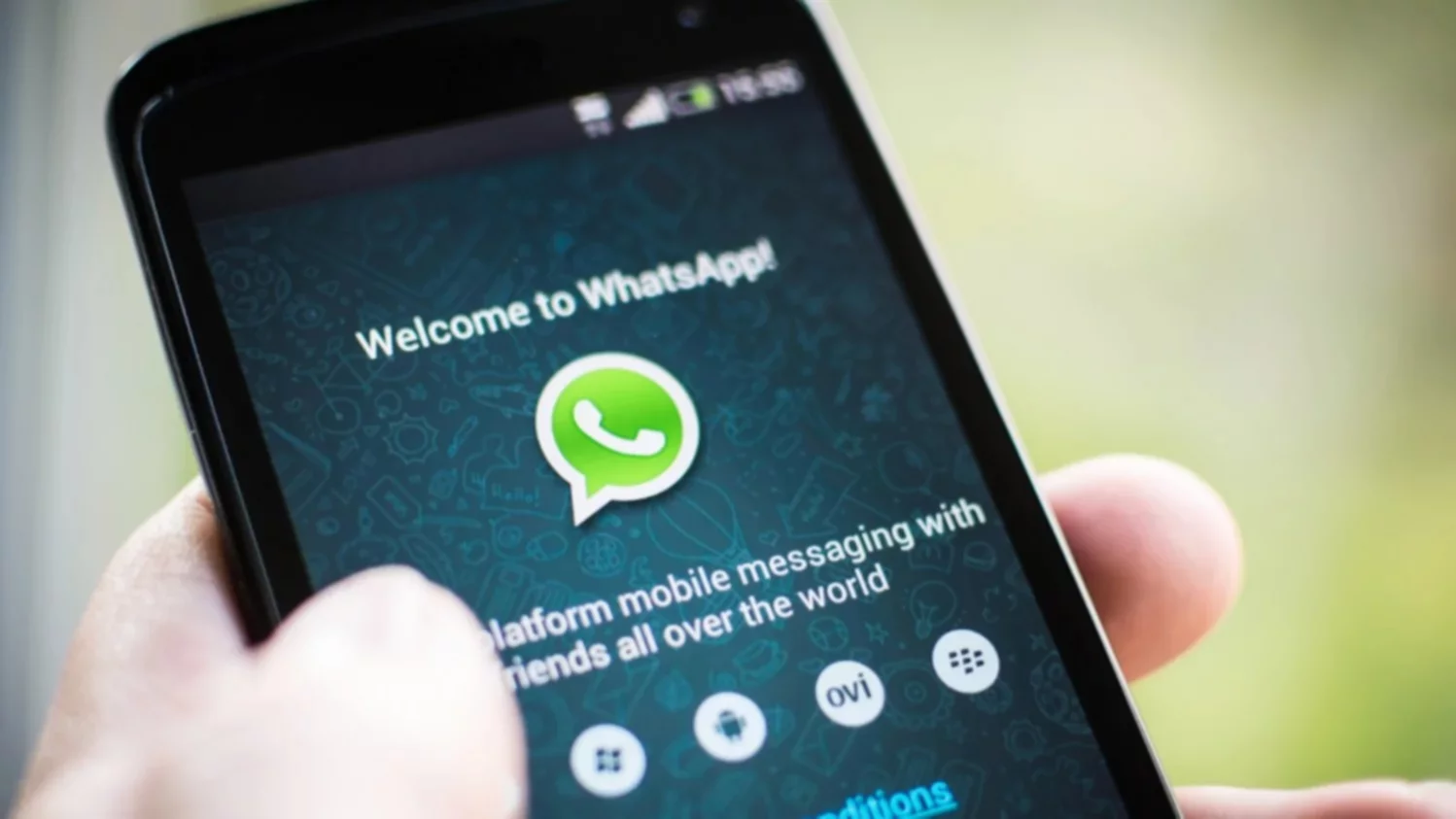 Falso agente de Vacunate intentó estafar bahienses con un WhatsApp hackeado
