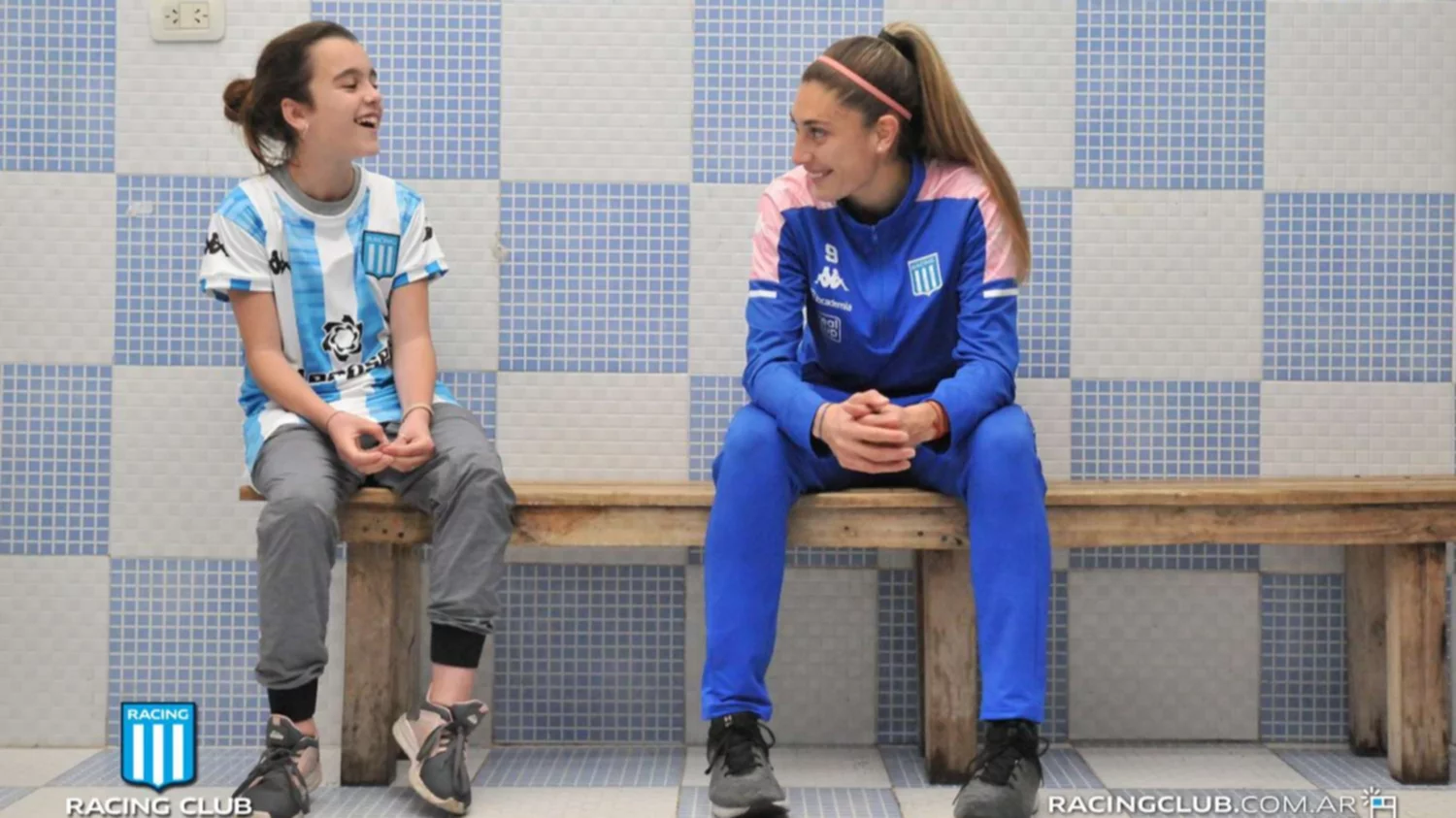 Emma, la chica que no puede jugar en la Liga de Suárez, fue invitada a un entrenamiento de Racing