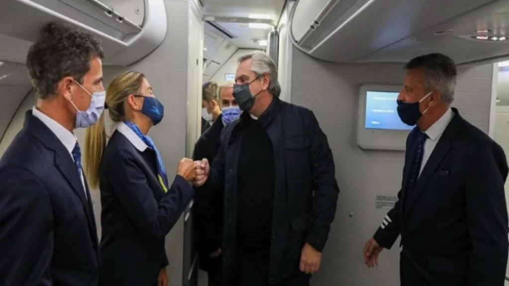 Alberto Fernández parte hacia Rusia y Cristina queda a cargo del Ejecutivo