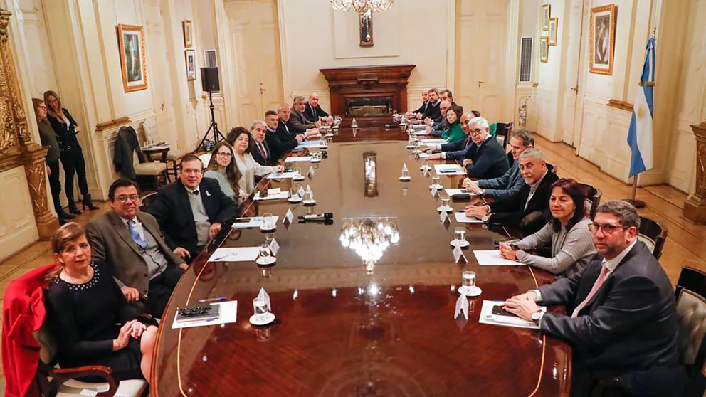 El Gobierno adelantó que trabaja en un dólar diferenciado para los turistas