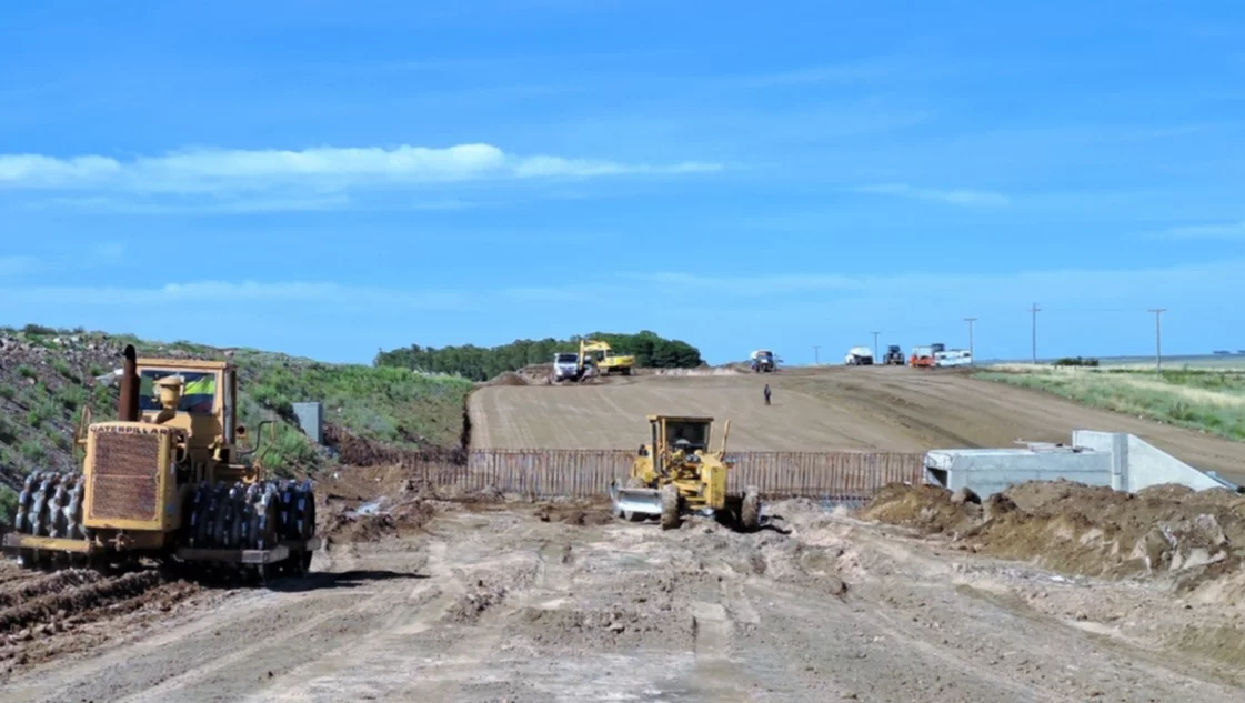 La autopista de la ruta 33 entre Bahía y Tornquist tiene un avance del 60%