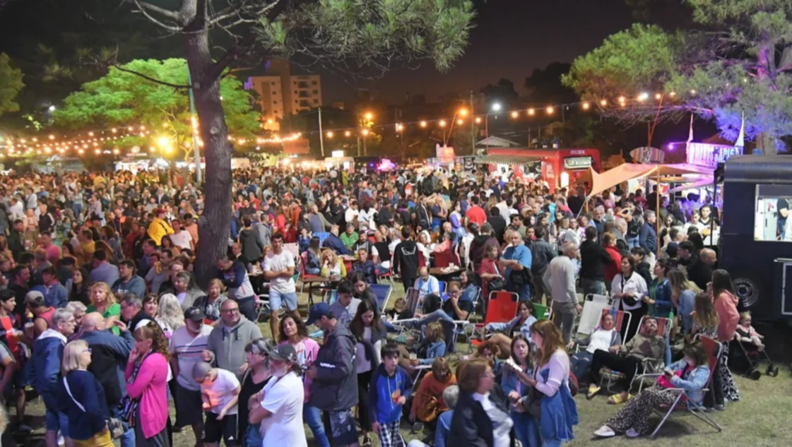 Miles de turistas disfrutaron la Fiesta de la Cerveza en Monte Hermoso