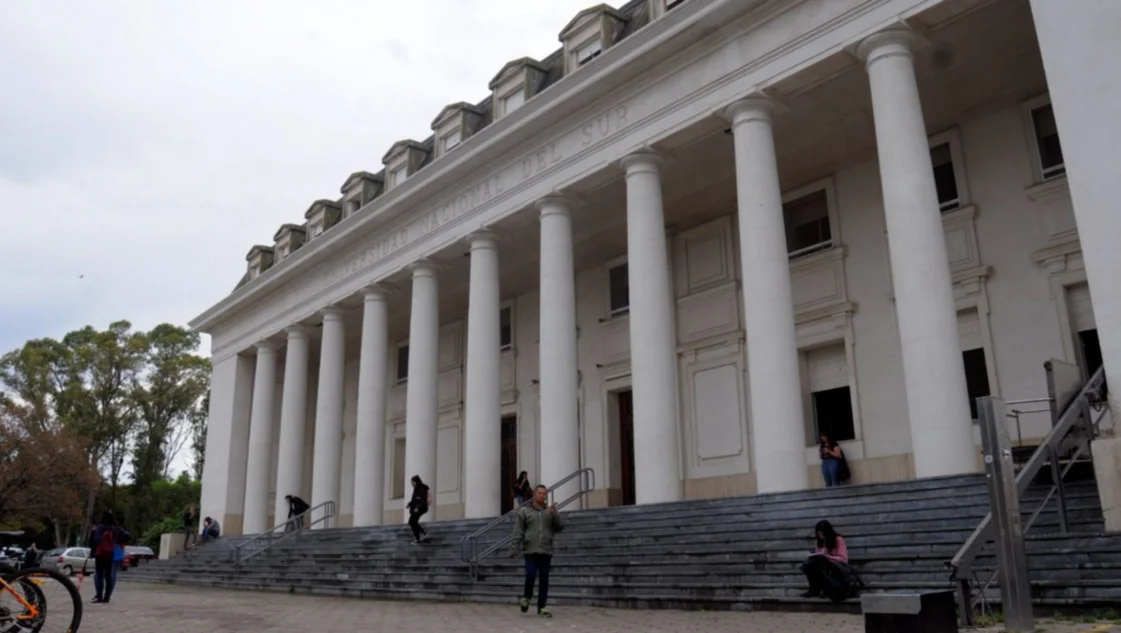 Estudia desde la cárcel y se recibe en la UNS