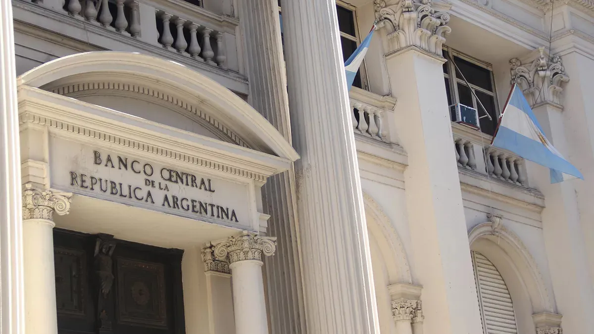 Por el pago al Fondo, las reservas cayeron a su menor nivel en 17 años