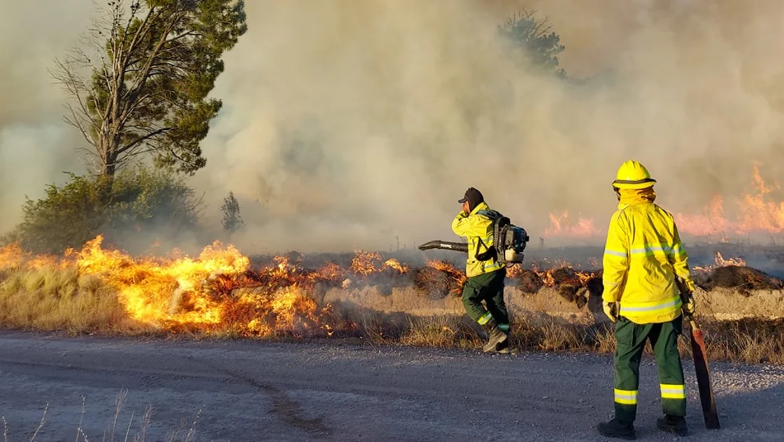 Hicieron un asado y provocaron un incendio en el dique Paso de las Piedras