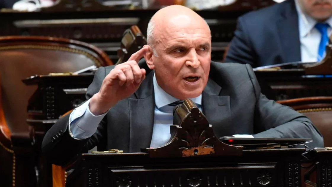 "Cárcel o bala": el violento cruce de Espert con Bregman y Del Caño