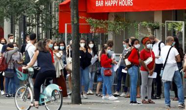 Diez razones por las que los jóvenes deberían vacunarse contra el COVID-19