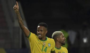 Brasil juega ante Chile por un lugar en semifinales