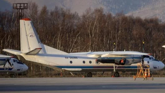 Encuentran avión desaparecido en Siberia y hallan con vida a las 17 personas que iban a bordo