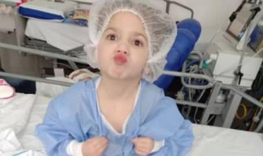 Operaron con éxito a Francesca