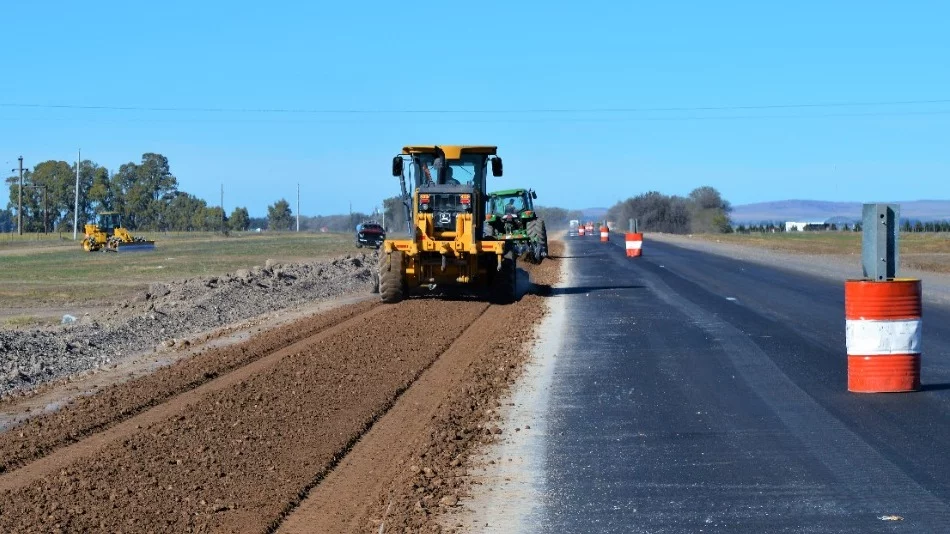 Continúa el ensanche de la ruta 33 entre Tornquist y Espartillar