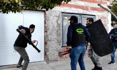 Caen dos vendedores de droga en Punta Alta