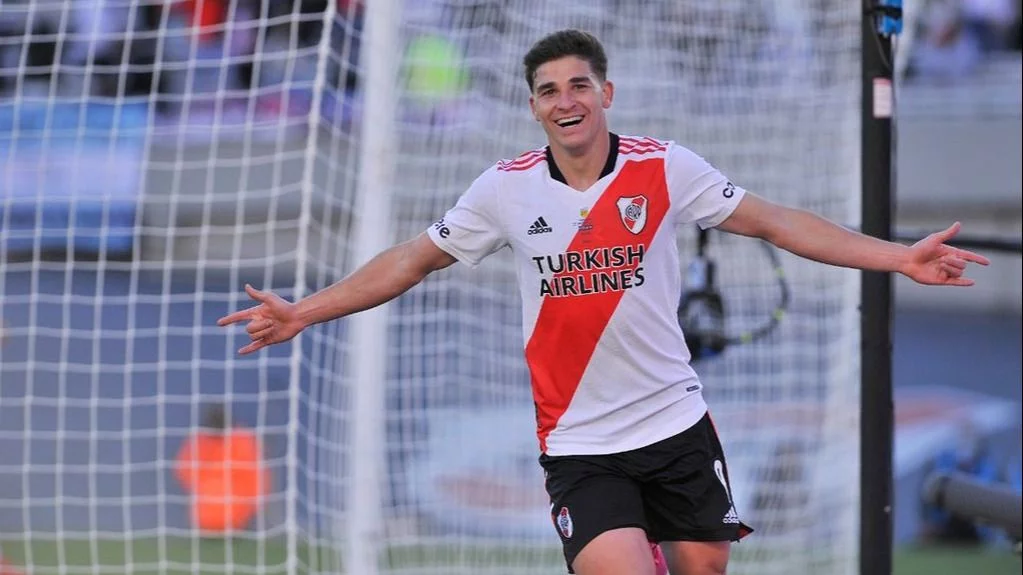 Hora, TV y formaciones: el puntero River visita a Talleres, en un duelo de candidatos