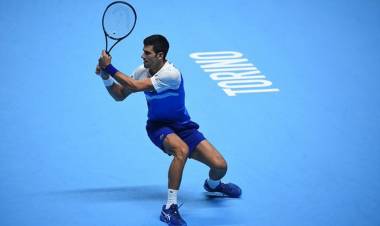 El serbio Djokovic juega ante el ruso Rublev en el Masters de Turín