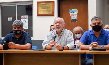 La CGT y la CTA equipararon el espionaje del macrismo con la última dictadura
