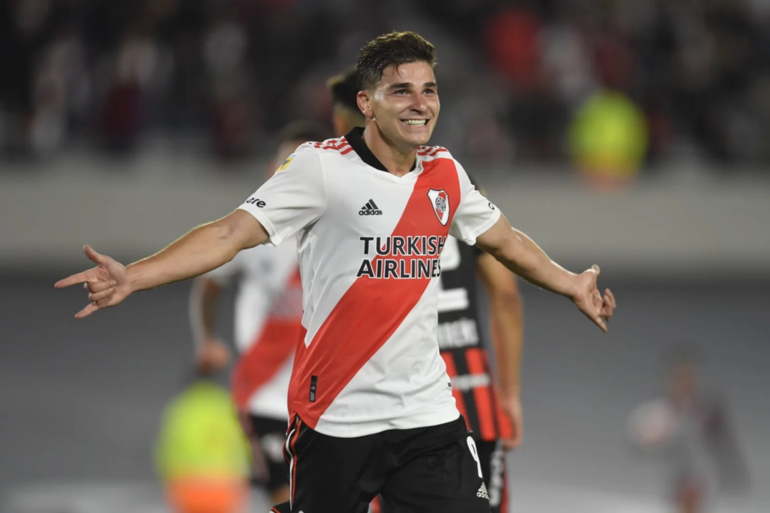 Julián Álvarez, elegido el mejor futbolista de América