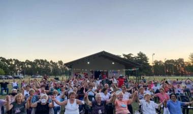 La Colonia de Vacaciones de Personas Mayores festejó San Valentín