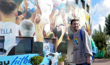 Messi llegó al país y se sumó al seleccionado para la última doble fecha