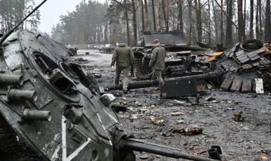 Ucrania confirmó que Rusia se retira del norte y evacúan a 4mil civiles por corredores humanitarios