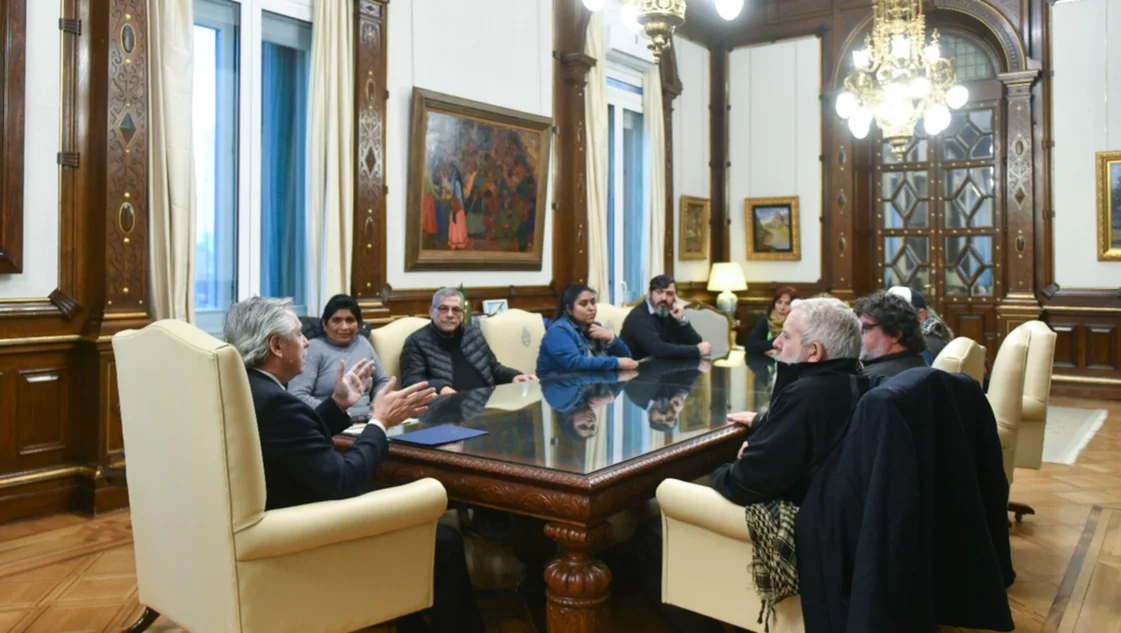 El Presidente recibió en Casa Rosada a los movimientos sociales afines a su gobierno