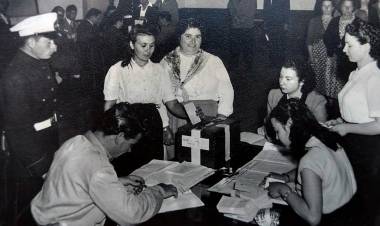 Hace 71 años, las mujeres votaron por primera vez en el país