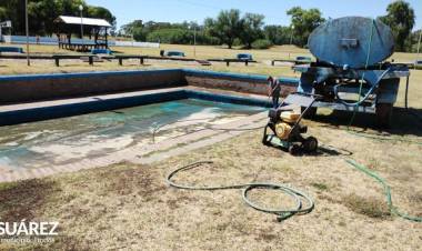 Limpieza y Mantenimiento en la pileta lindante al arroyo del balneario Municipal