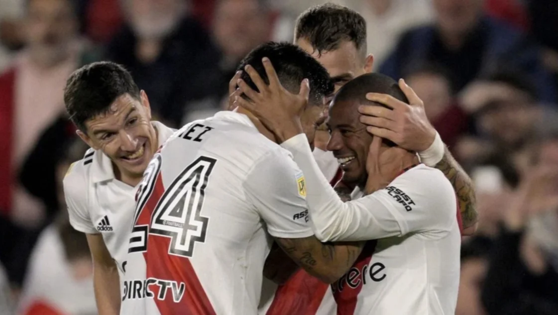 Con goles de De la Cruz y Beltrán, River ganó y se abraza al título
