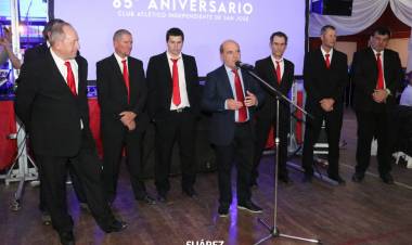 El Intendente Ricardo Moccero participó del 85º aniversario de Club Independiente