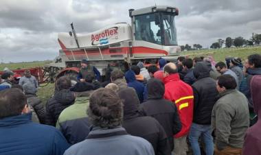 Un centenar de vecinos realizaron el curso presencial para Aplicadores Terrestres De Fitosanitarios