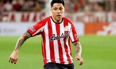 La particular presentación de Estudiantes para Enzo Pérez