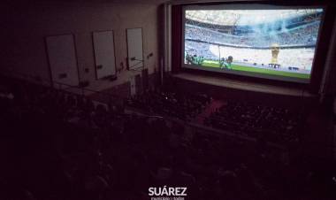 Más de 700 vecinos disfrutaron de la película “Muchachos, la película de la gente”