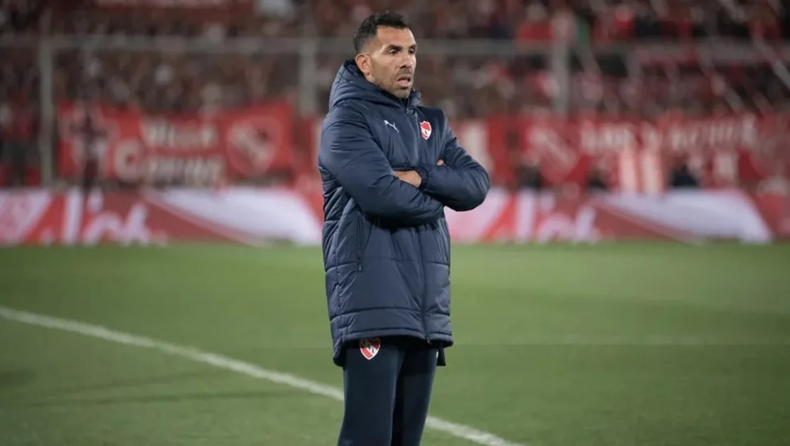 Sorpresa en Independiente: renunció Carlos Tévez y el domingo dirigirá su último partido