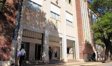 Bachillerato de Adultos en la Escuela de Comercio