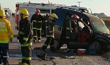 Ruta 33: accidente fatal en un choque entre dos vehículos