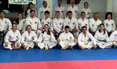 Escuela de Taekwon-do "cinturon blanco"