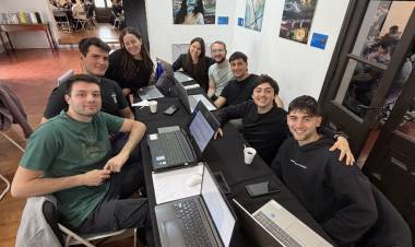 Recuperar asfalto con aceite usado: la propuesta premiada de un grupo de estudiantes