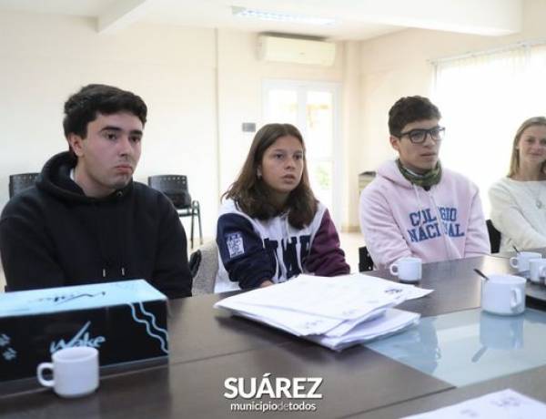 Reunión con jóvenes de la Federación de Centros de Estudiantes de Coronel Suárez