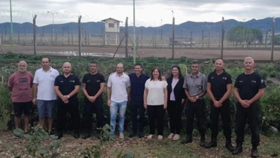 La cárcel de Saavedra donó más de 250 árboles para reforestar el Autódromo y el Parque Industrial de Pigüé