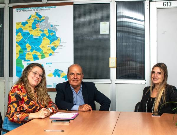 Moccero gestionó 15 nuevas maquinarias para el Taller Textil Municipal