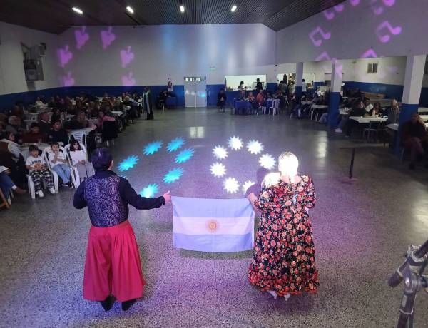 Festival Folclórico Suárez Late en San Martin de Santa Trinidad