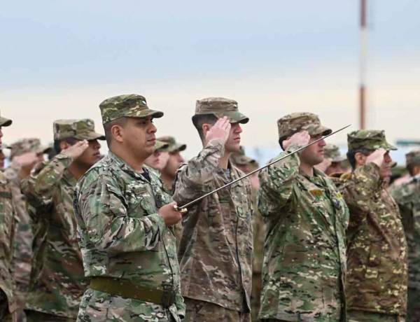 El Gobierno otorgará un plus de hasta a 25% militares con estudios superiores