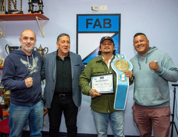 En la Federación Argentina de Box recibieron la visita del Chino Maidana