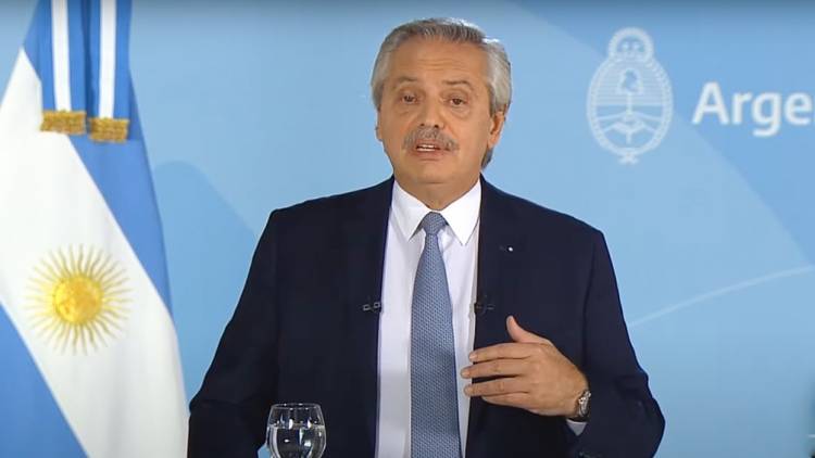 Fernández aseguró que se siente “orgulloso de la diversidad cultural” de la Argentina