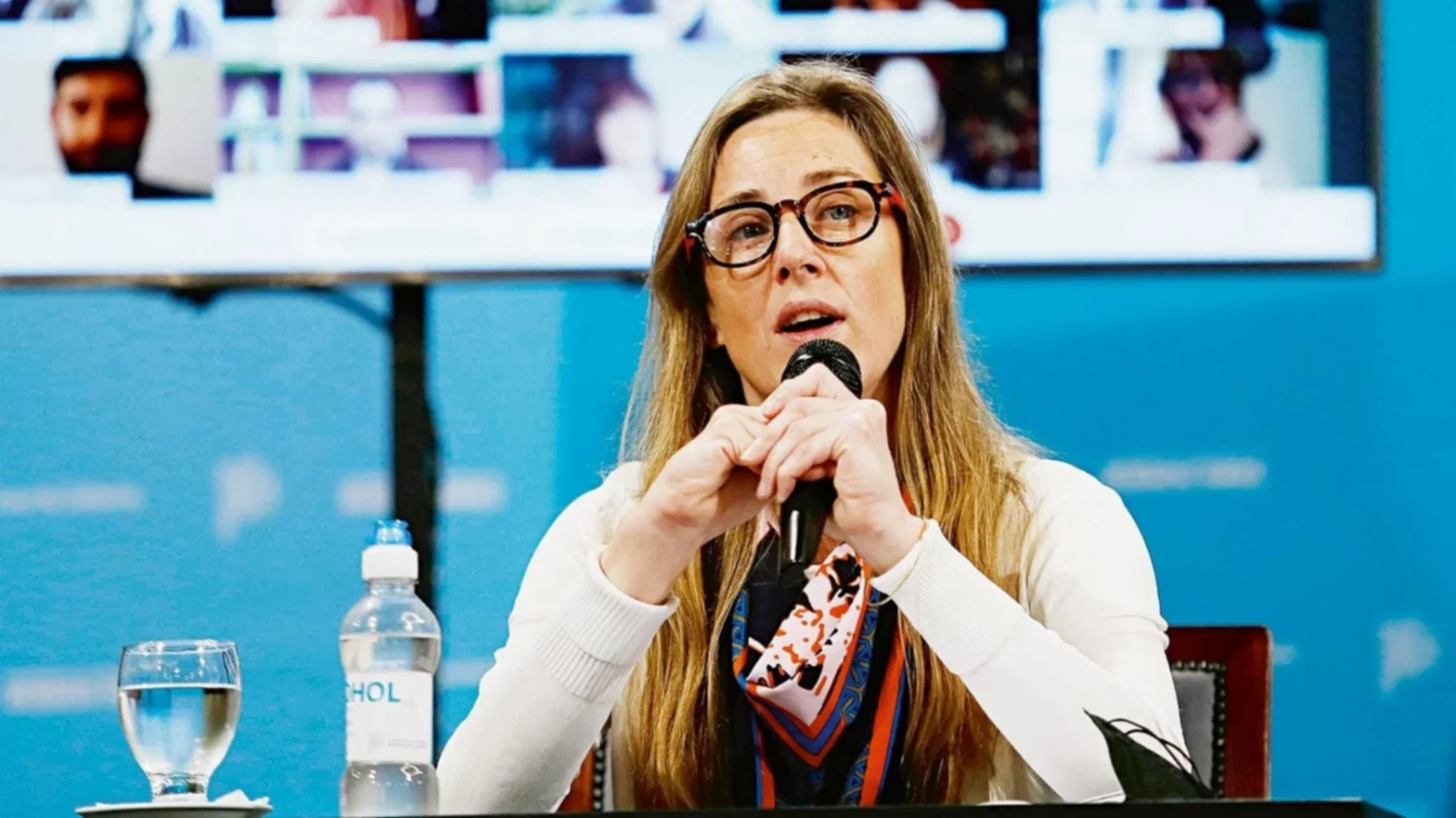 Juntos por el Cambio pide interpelar a la ministra de Educación, Agustina Vila