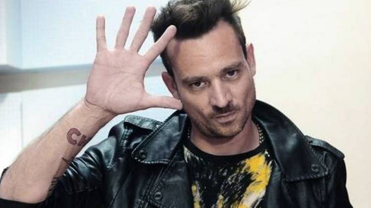 Peritan el proyectil , la vaina servida y el arma del policía que baleó a "Chano"