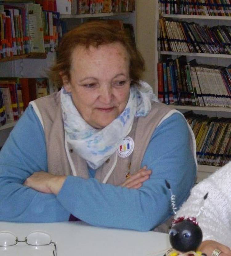 Esta mañana estuvo con nosotros Gladys Meyer, titular de la biblioteca infantil que destacó las actividades de la institución