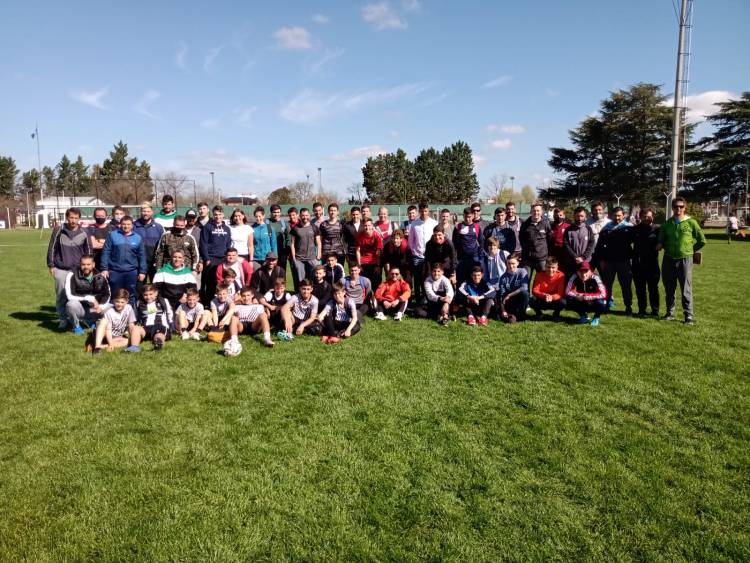 Capacitación en fútbol dictada por el preparador físico Lucas Maggiolo 