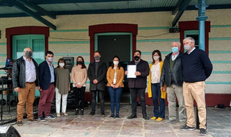 Apertura de la Estación del Ferrocarril en Huanguelén